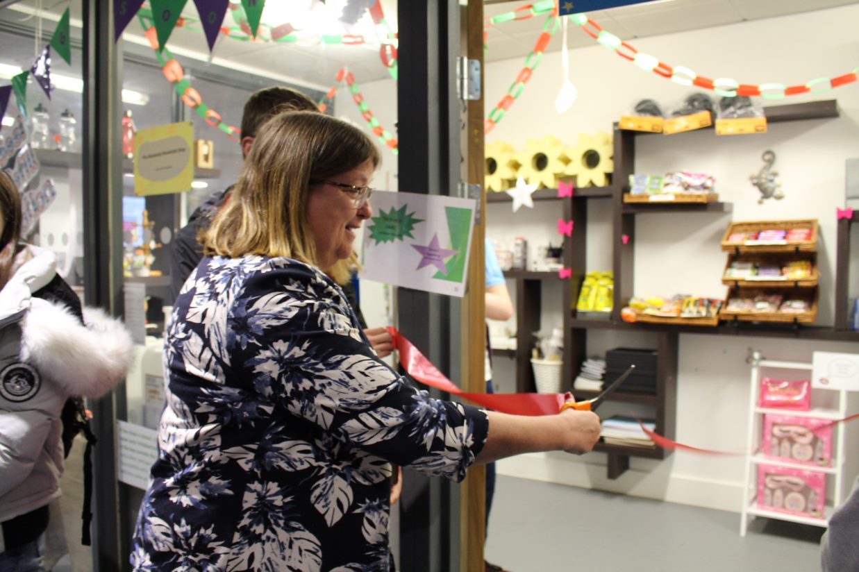Vice Principal, Maureen Boyle officially opens the shop