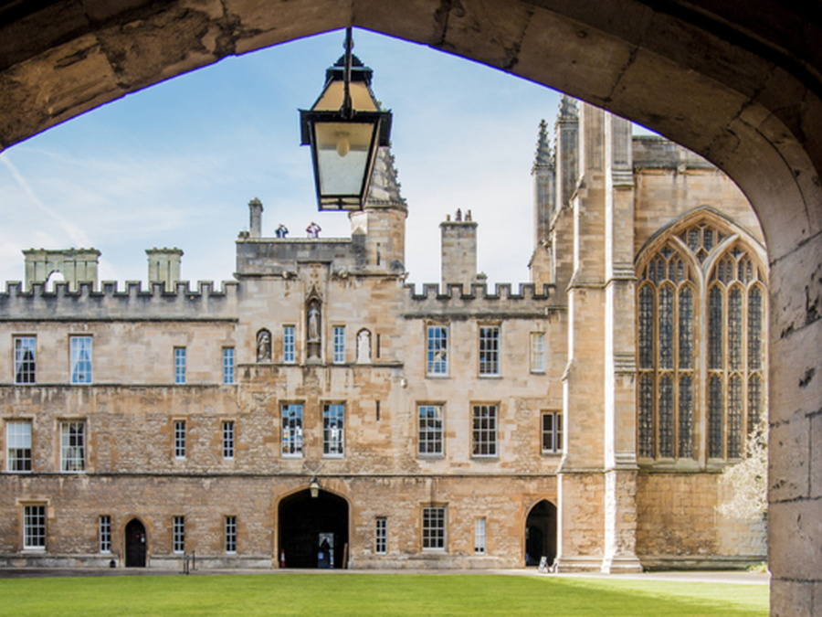 Oxford a1. Нью колледж Оксфорд. College Quad.